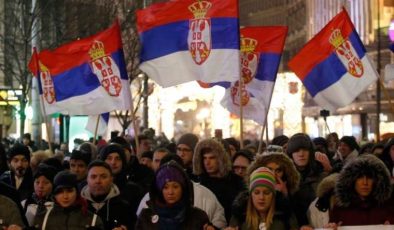 Eski istihbarat başkanı açıkladı: Sırbistan’daki protestolar nasıl başladı?