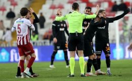 Eski hakemler değerlendirdi: İşte Sivas’taki tartışmalı pozisyonlar!