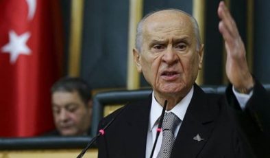 Son dakika… ‘Gericilik’ açıklamasına yanıt: Bahçeli, Zülfü Livaneli’yi hedef aldı!
