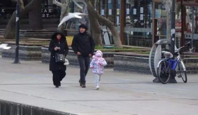 Uzmanlardan sömestr uyarısı: Virüs tatile çıkmıyor!