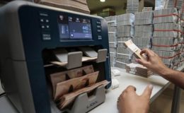 Zirveyi gören mevduat faizlerinde sert düşüş!