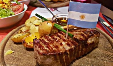 Arjantin’de ekonomik kriz: ‘Biftek ülkesi tavuk yiyemez hale nasıl geldi?’