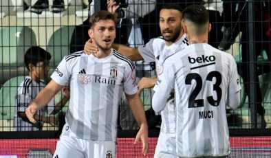Beşiktaş deplasmandan 3 puanla ayrıldı: İstanbulspor 0-2 Beşiktaş