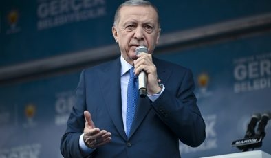 Erdoğan muhalefeti Ahmet Kaya şarkısıyla hedef aldı: ‘Nerden baksan tutarsızlık, nerden baksan ahmakça’