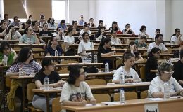 YKS’ye 3 milyon 36 bin 945 aday başvurdu: En yaşlı aday 85 yaşında!