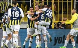 Fenerbahçe taraftarı önünde gol oldu yağdı! Fenerbahçe 4-2 Adana Demirspor