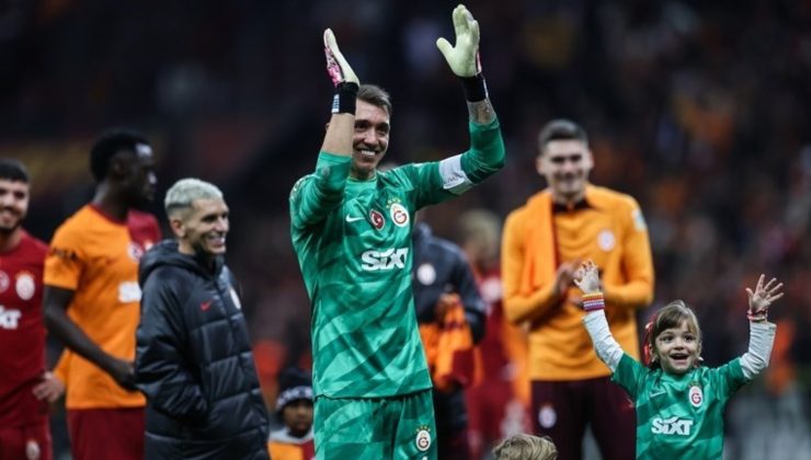 Galatasaray’da rekorların adamı Muslera, 5. kez dalya diyecek!