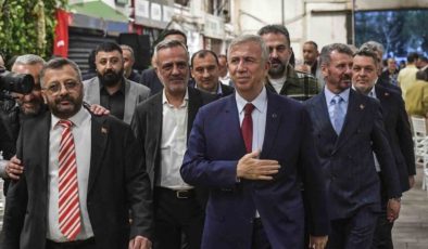 Mansur Yavaş’tan seçim sonrası ilk ziyaret Ankara Toptancı Hali’ne
