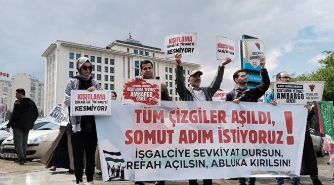 AKP Genel Merkezi önünde ‘İsrail’ protestosu: Nihat Zeybekci’nin sözlerine tepki!