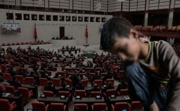 Meclis’te ‘doğurganlık oranının’ azalması tartışıldı: ‘Bir milyon çocuk işçi yokmuş gibi…’