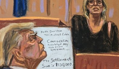 Trump ile eski porno yıldızı Daniels davasında hakim ‘müstehcen detay’ uyarısı yaptı