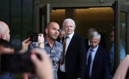 ABD ile anlaşma yapmıştı: Assange, serbest kaldıktan sonra hakim karşısına çıktı