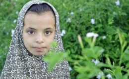 BBC araştırması: Lüks parfüm üretiminin arkasında çocuk işçiler var