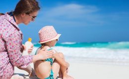 Güneş kremleri nasıl kullanılmalı, ne sıklıkta sürülmeli?