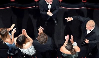 İnsanlar neden alkışlar?