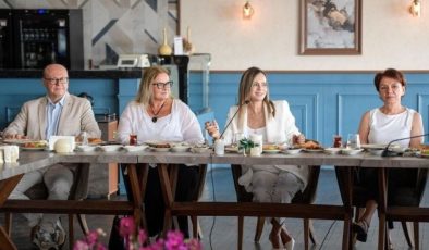 Başkanların eşleri “sokak hayvanları” için bir araya geldi