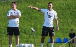 Beşiktaş Teknik Direktörü van Bronckhorst’tan Galatasaray açıklaması!