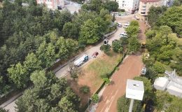 Bursa’da sel: 600’ün üzerinde ihbar yapıldı, suya kapılan 5 araç zarar gördü