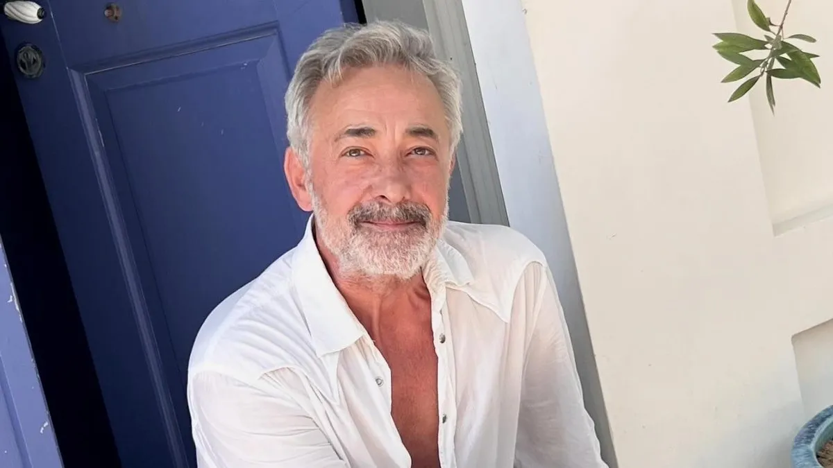 Mehmet Aslantuğ ile yakışıklı oğlu Can Aslantuğ’un tekne keyfi! “Karizmasını babasından almış”