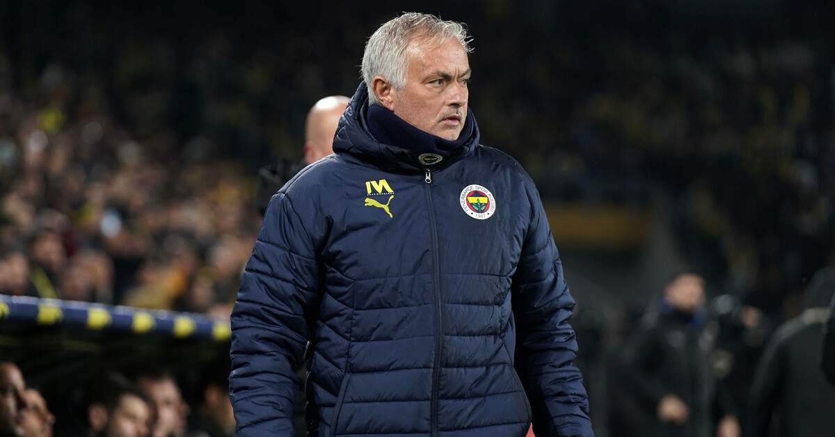 Spor yazarları Fenerbahçe’nin Başakşehir galibiyetini değerlendirdi