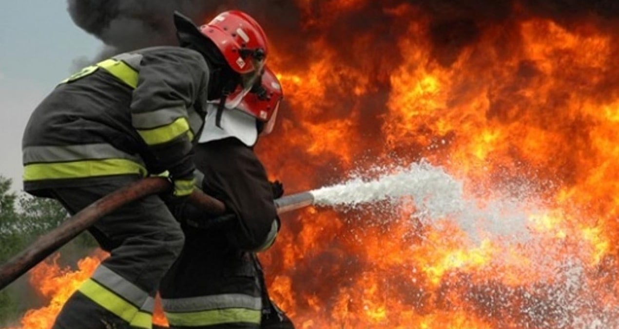 Balıkesir’de iki evde çıkan yangınlar söndürüldü